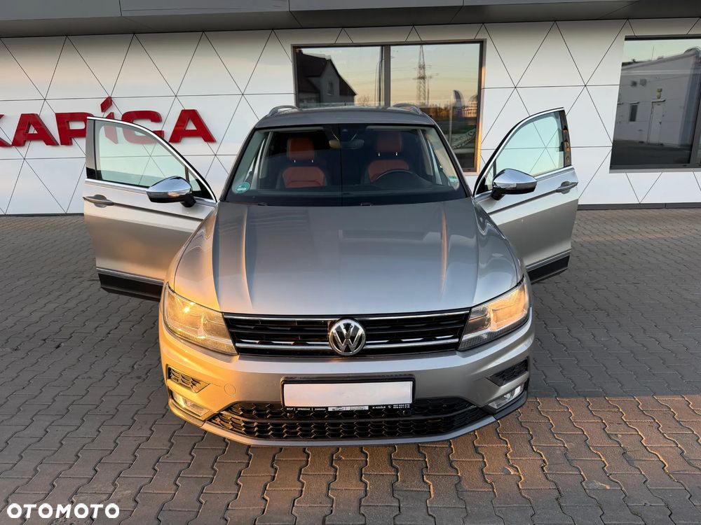 Volkswagen Tiguan 2.0 TDI SCR 4MOTION BlueMotion Technology DSG Lounge Sport & Style - 25