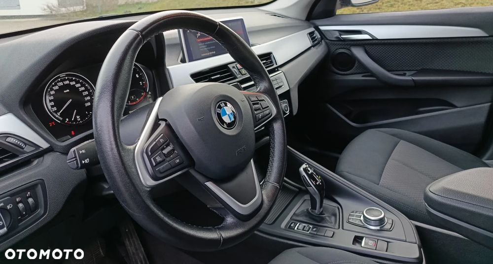 BMW X1 sDrive18i GPF Sport Line - 10