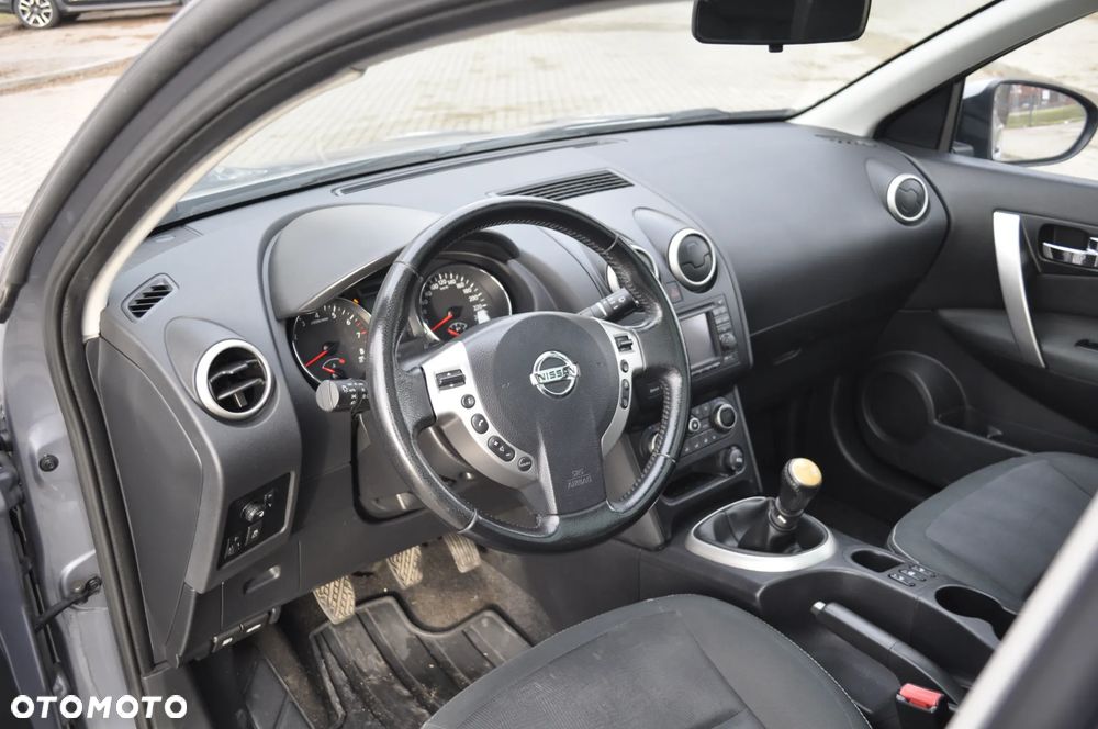 Nissan Qashqai+2 - 9