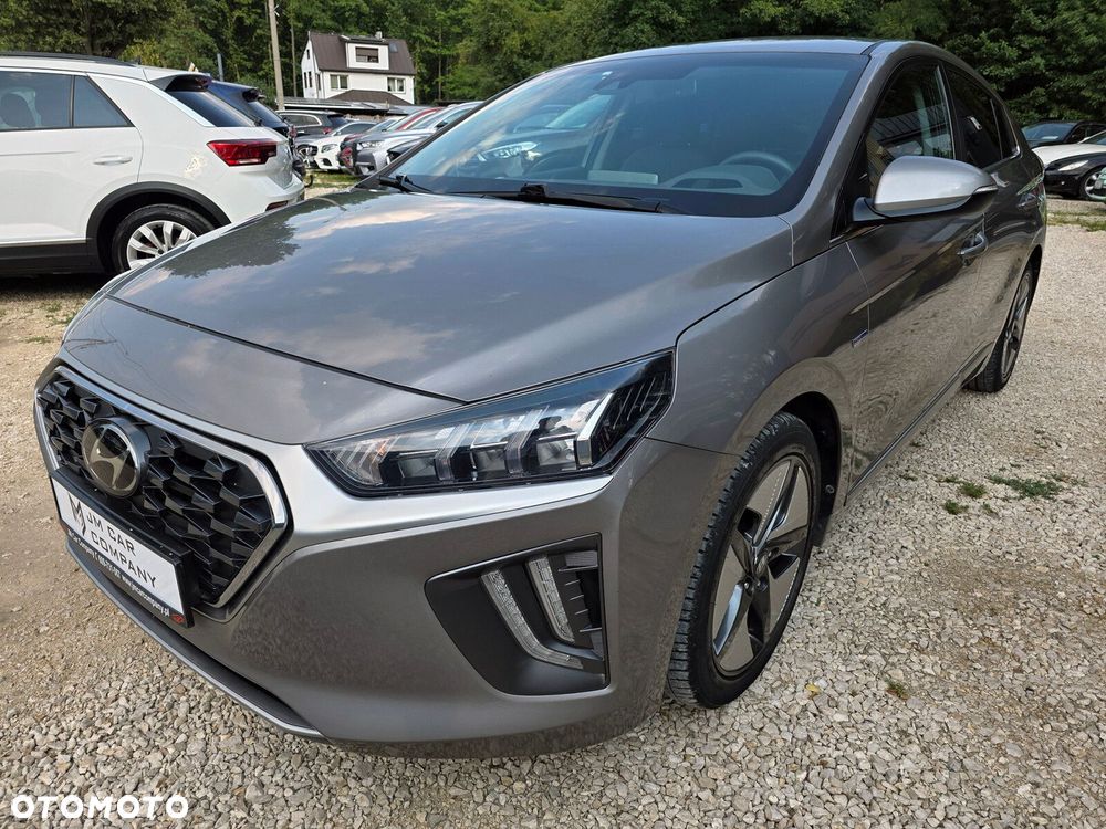 Hyundai IONIQ - 27