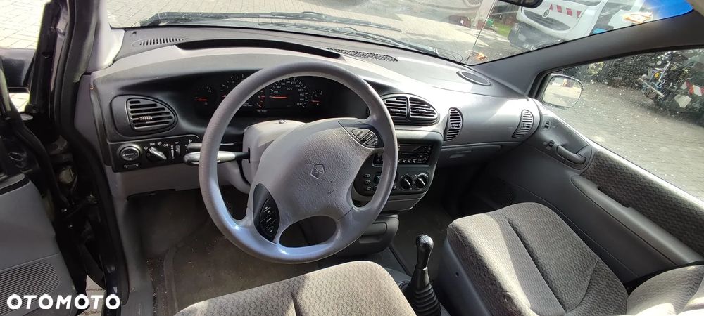 Chrysler Voyager - 11