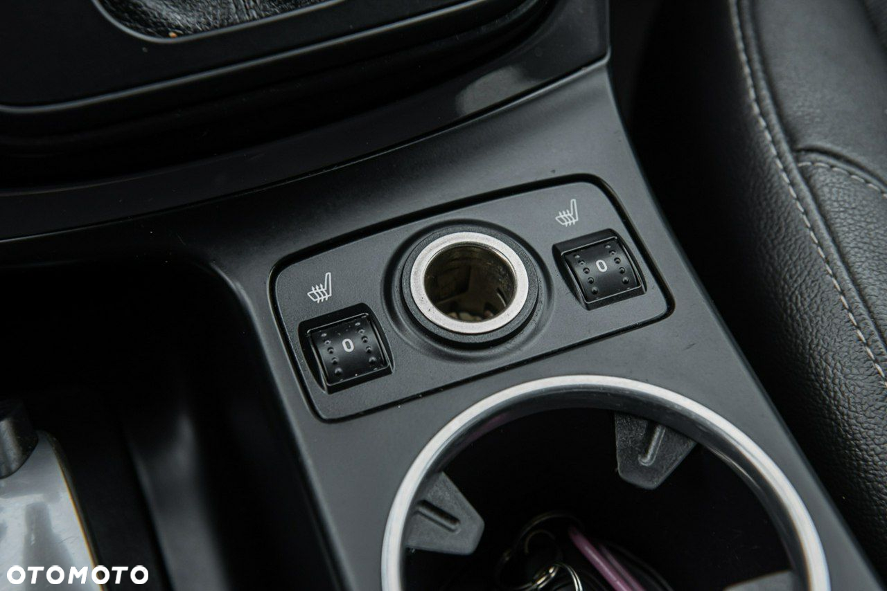 Ford Kuga - 25