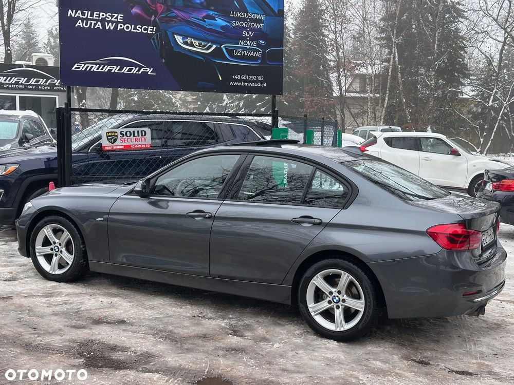 BMW Seria 3 328i xDrive Sport-Aut - 4