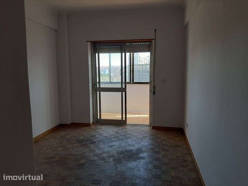 Apartamento T2 em Mem Martins - Grande imagem: 5/16