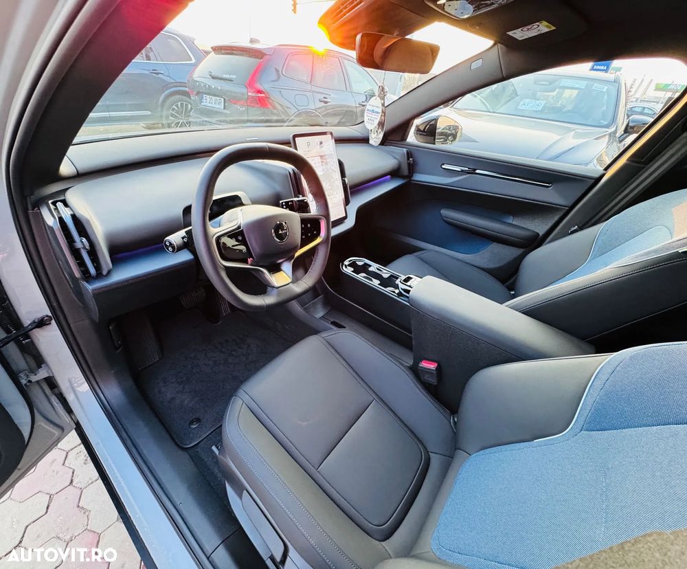 Volvo EX30 Single Motor Plus - 10