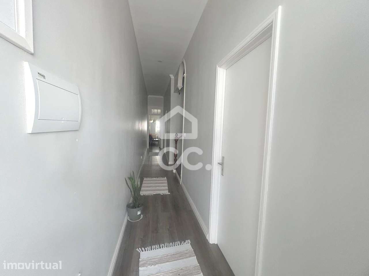 Moradia com 5 Quartos - São José - Ponta Delgada - Grande imagem: 2/28