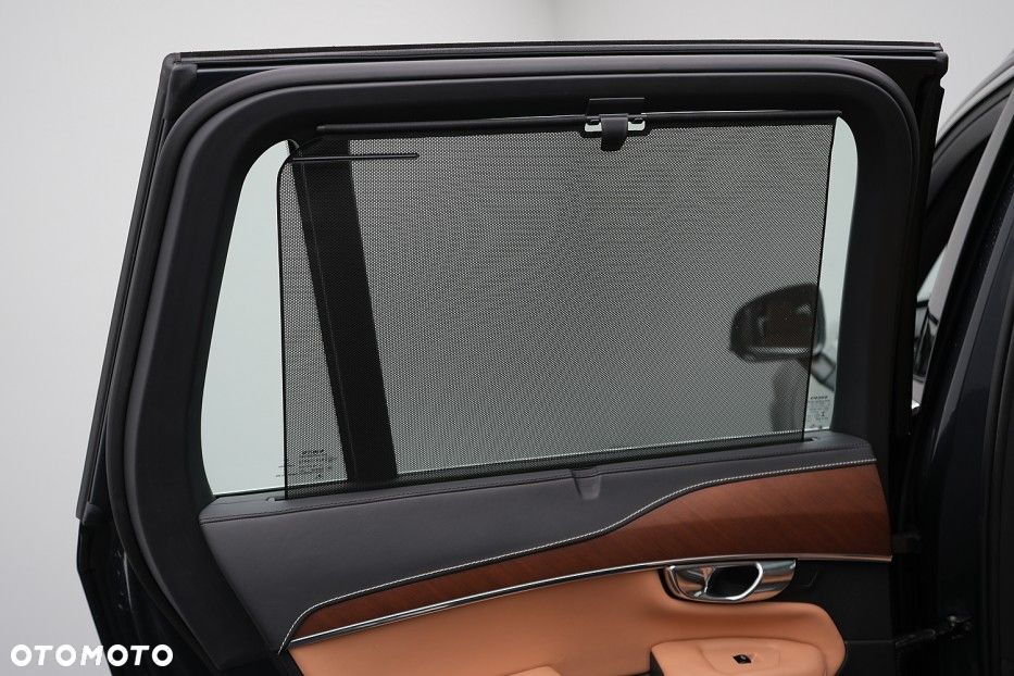 Volvo XC 90 D5 AWD Inscription 7os - 23