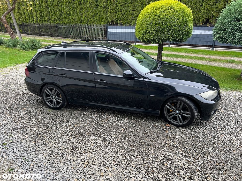BMW Seria 3 318i Touring - 8