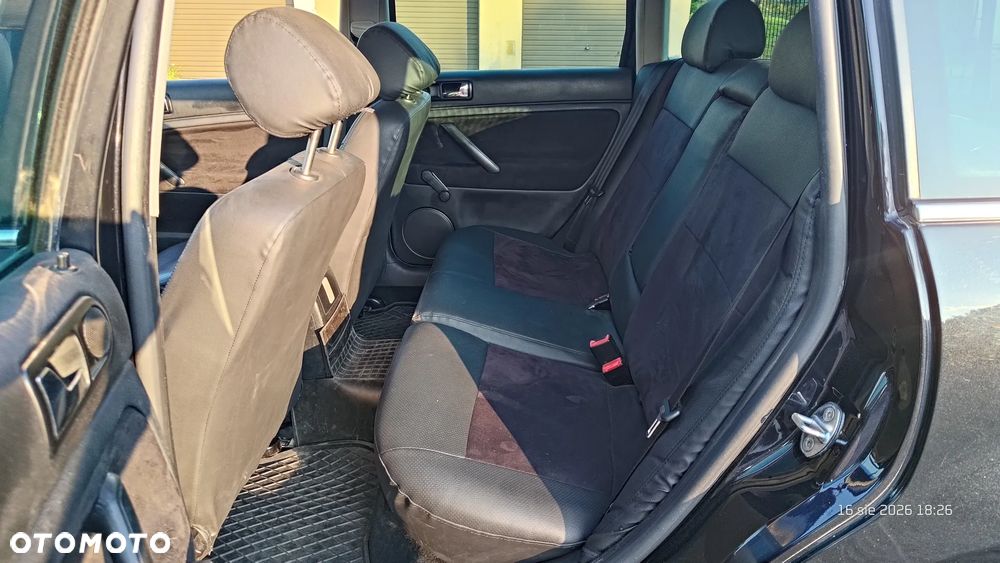 Volkswagen Passat 1.9 TDI Comfortline - 18