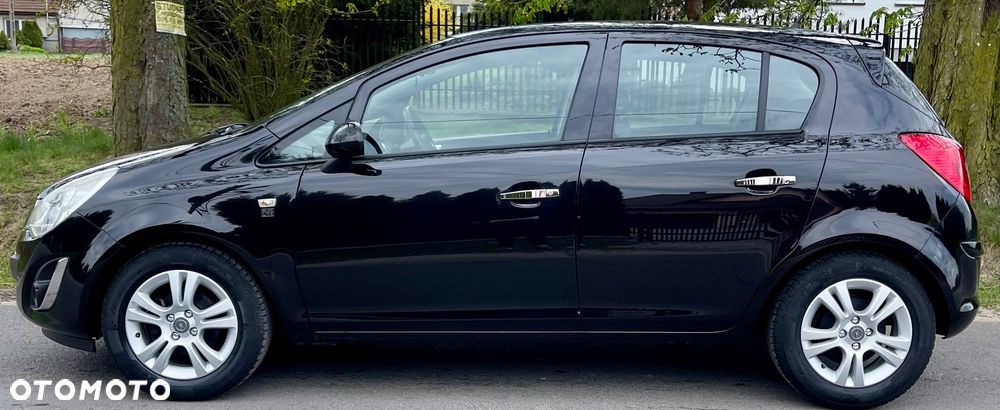 Opel Corsa 1.2 16V Cosmo - 6