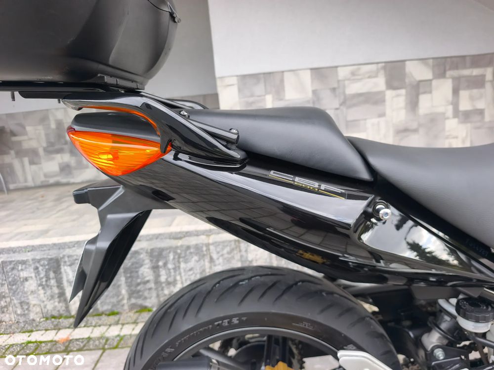 Honda CBF - 10