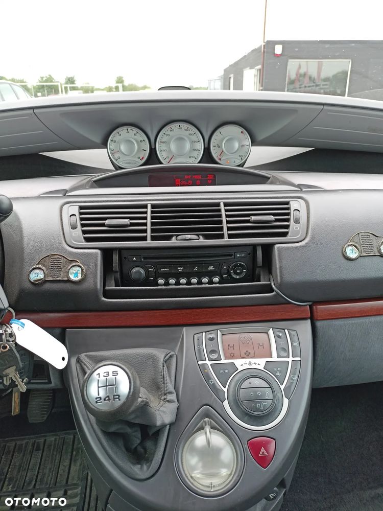 Citroën C8 - 13