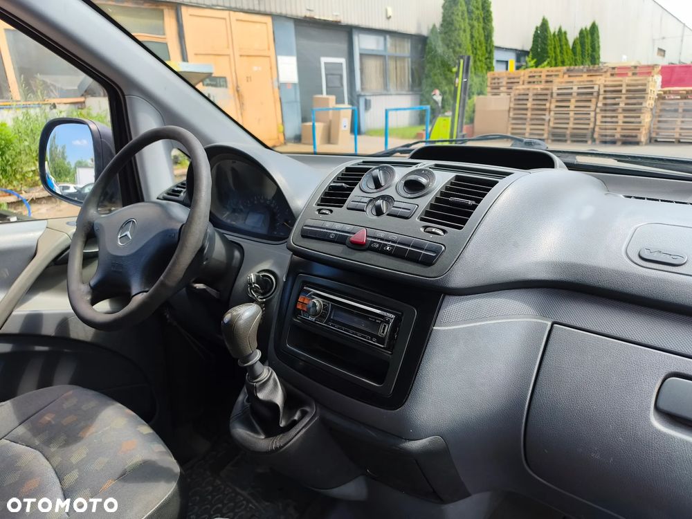Mercedes-Benz Vito Univan 639.603 - 12