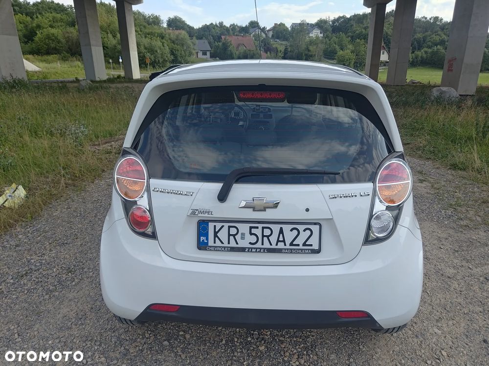 Chevrolet Spark 1.0 LT - 11