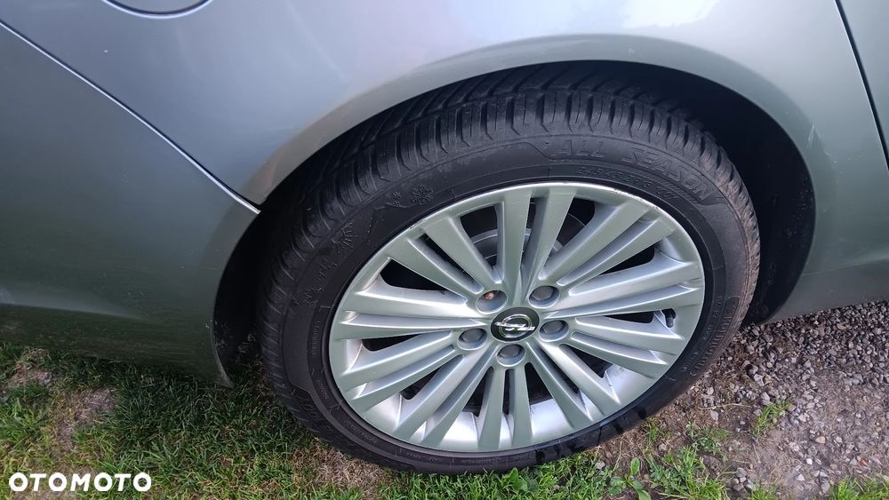 Opel Insignia 2012 photo 4