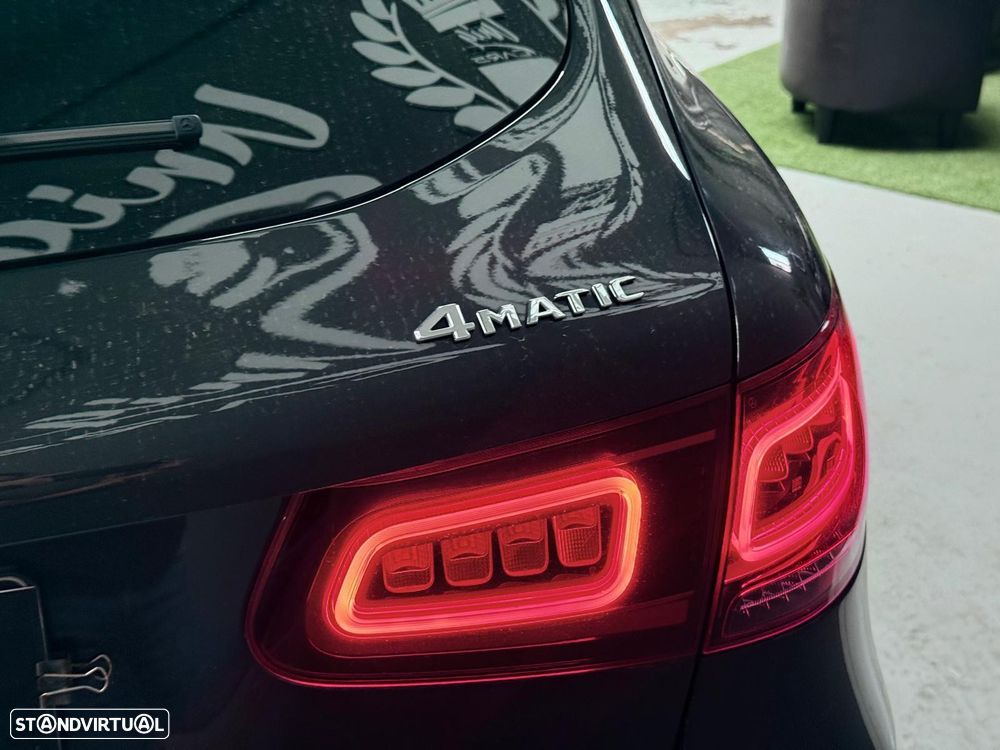 Mercedes-Benz GLC 300 de 4Matic 9G-TRONIC AMG Line - 24