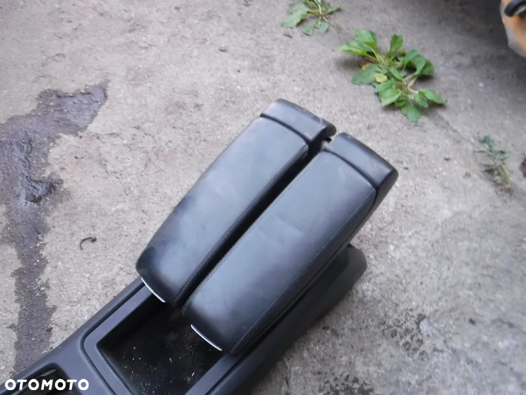 Audi A8 D3 Lift podlokietnik tunel skora - 3