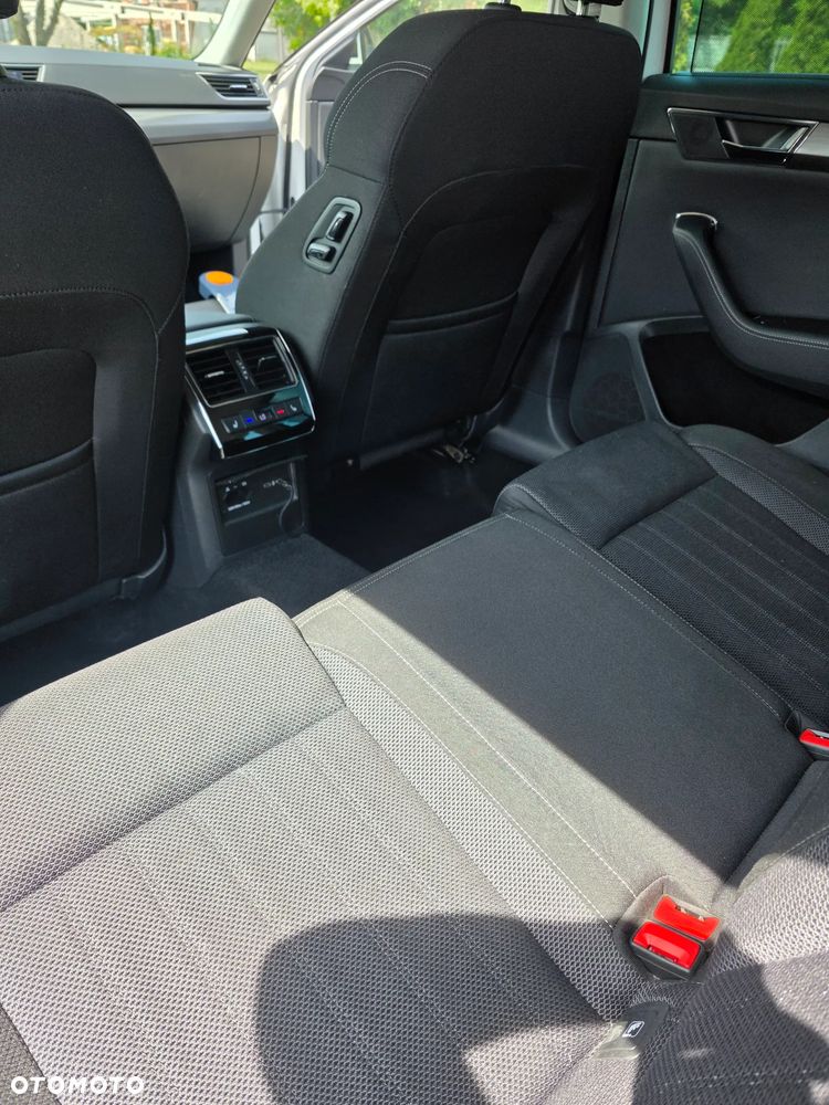 Skoda Superb 2.0 TDI SCR Style DSG - 10