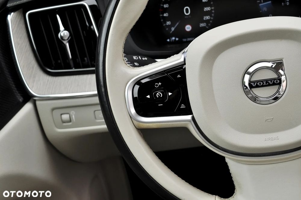 Volvo XC 60 D4 Inscription - 36