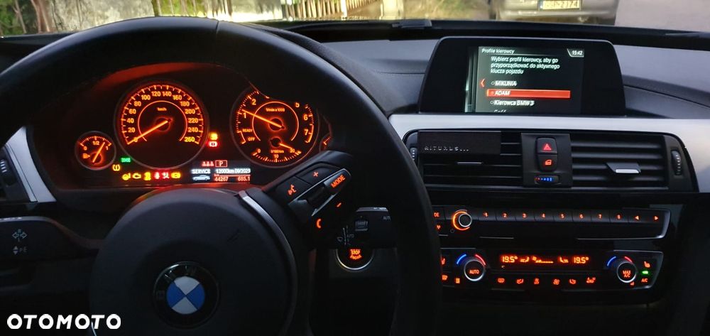 BMW Seria 3 320i xDrive - 5