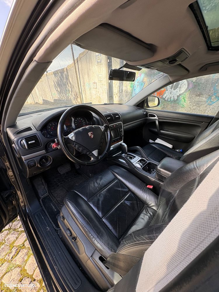 Porsche Cayenne - 10