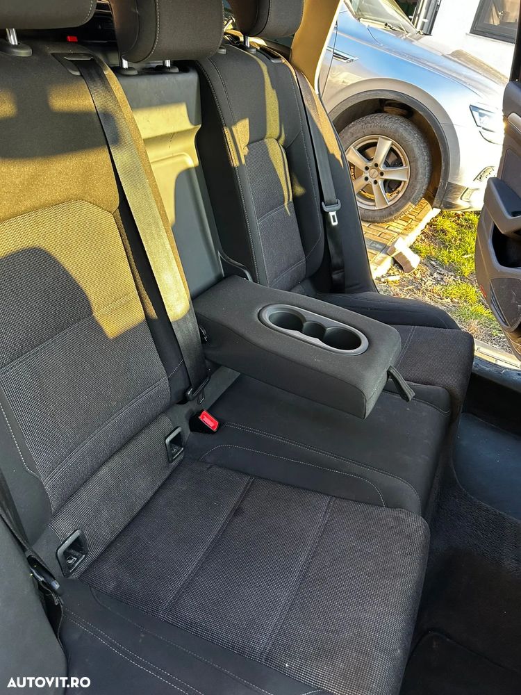 Volkswagen Passat 2.0 TDI Comfortline - 5