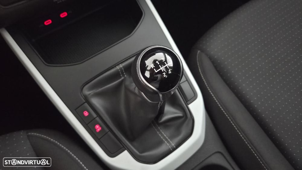SEAT Arona 1.0 TSI - 14