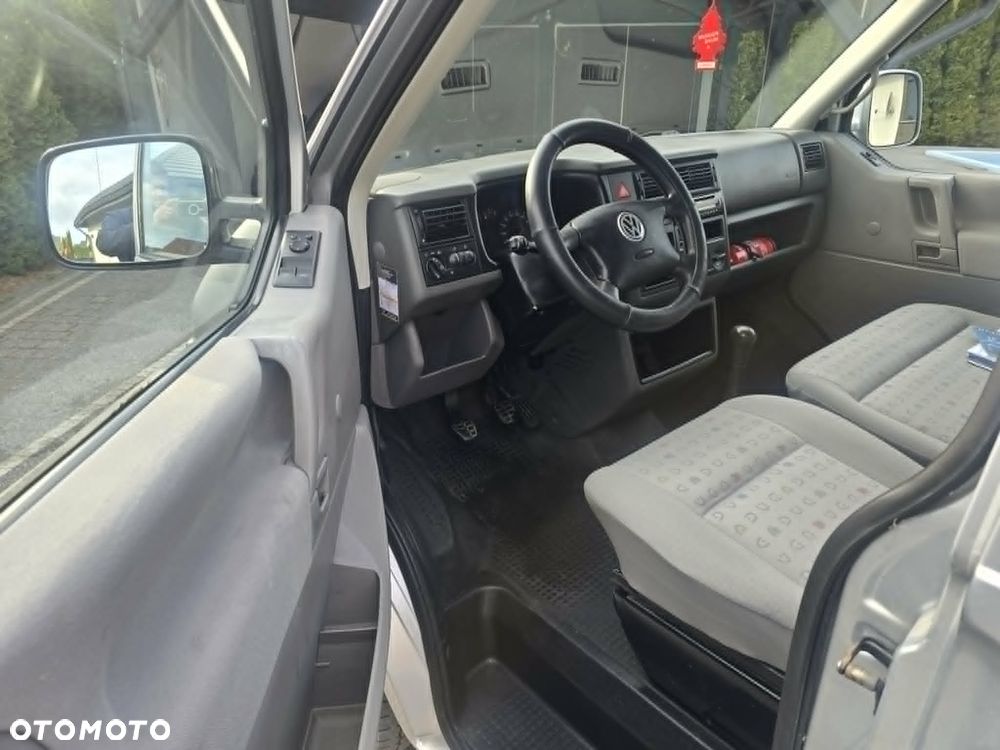 Volkswagen Transporter - 8