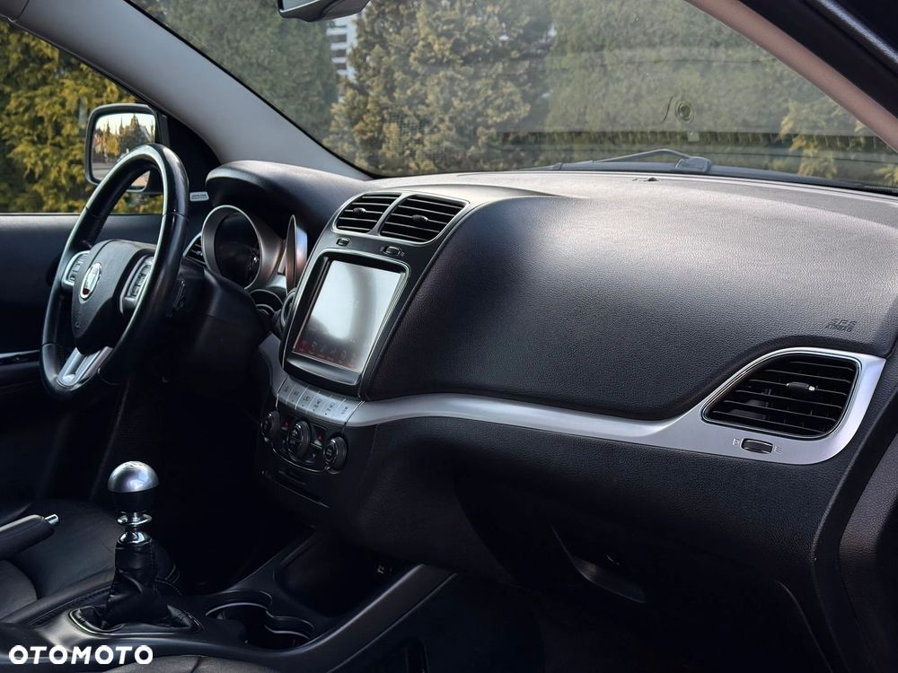 Fiat Freemont 2.0 Multijet 16V DPF Urban - 23