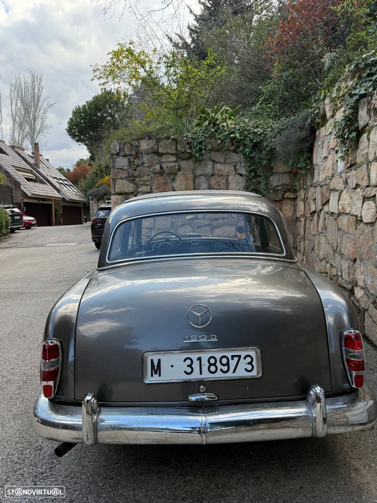 Mercedes-Benz MB180 - 4