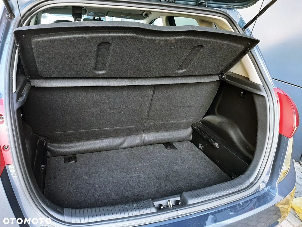 Kia Venga 1.6 L - 28
