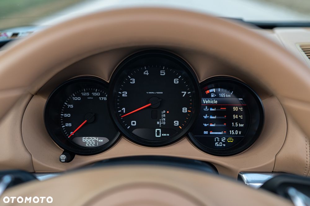 Porsche Boxster PDK - 17