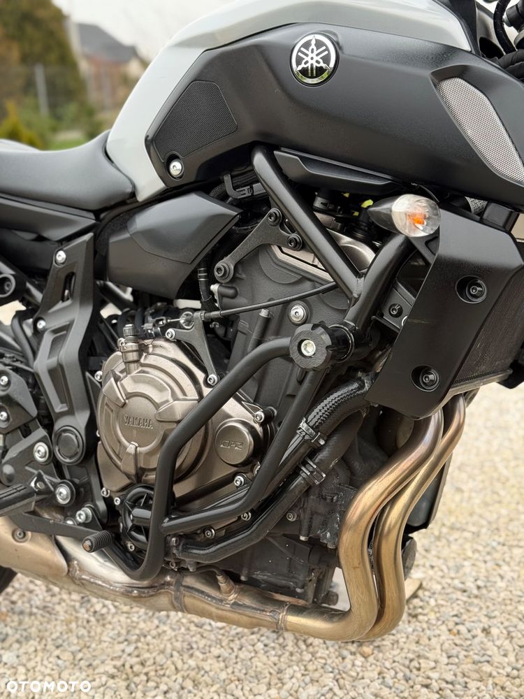 Yamaha MT - 6