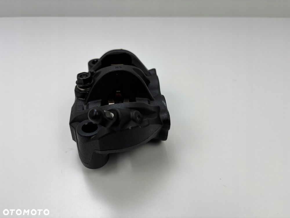 Zacisk hamulcowy przedni prawy Honda CBR 600RR PC69 2024- Oryginał - 5