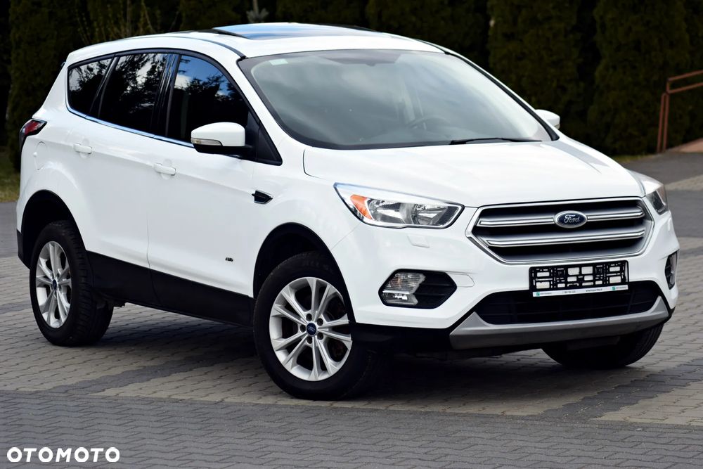 Ford Kuga 1.5 EcoBoost 4x4 Titanium - 1