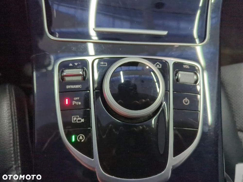 Mercedes-Benz Klasa C 200 d 9G-TRONIC - 13