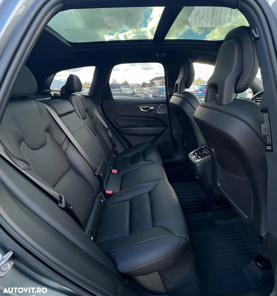 Volvo XC 60 D5 AWD R-Design - 20