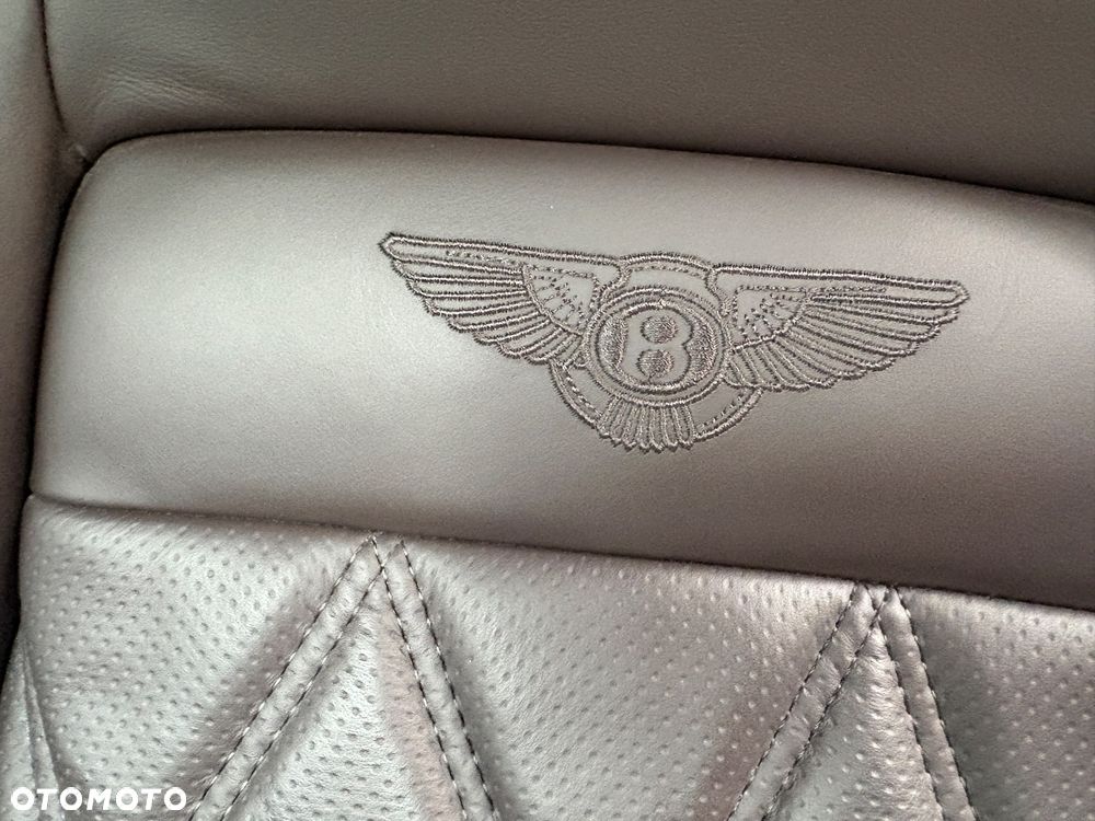 Bentley Continental GT - 11