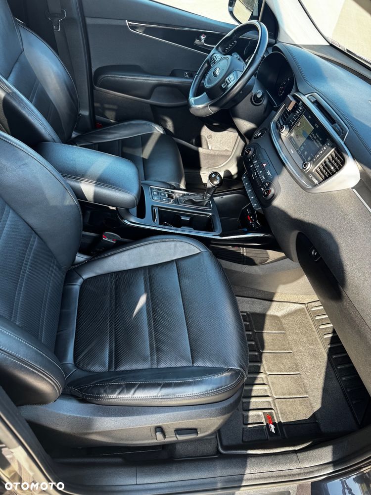 Kia Sorento 2.2 CRDi AWD Platinum Edition - 8