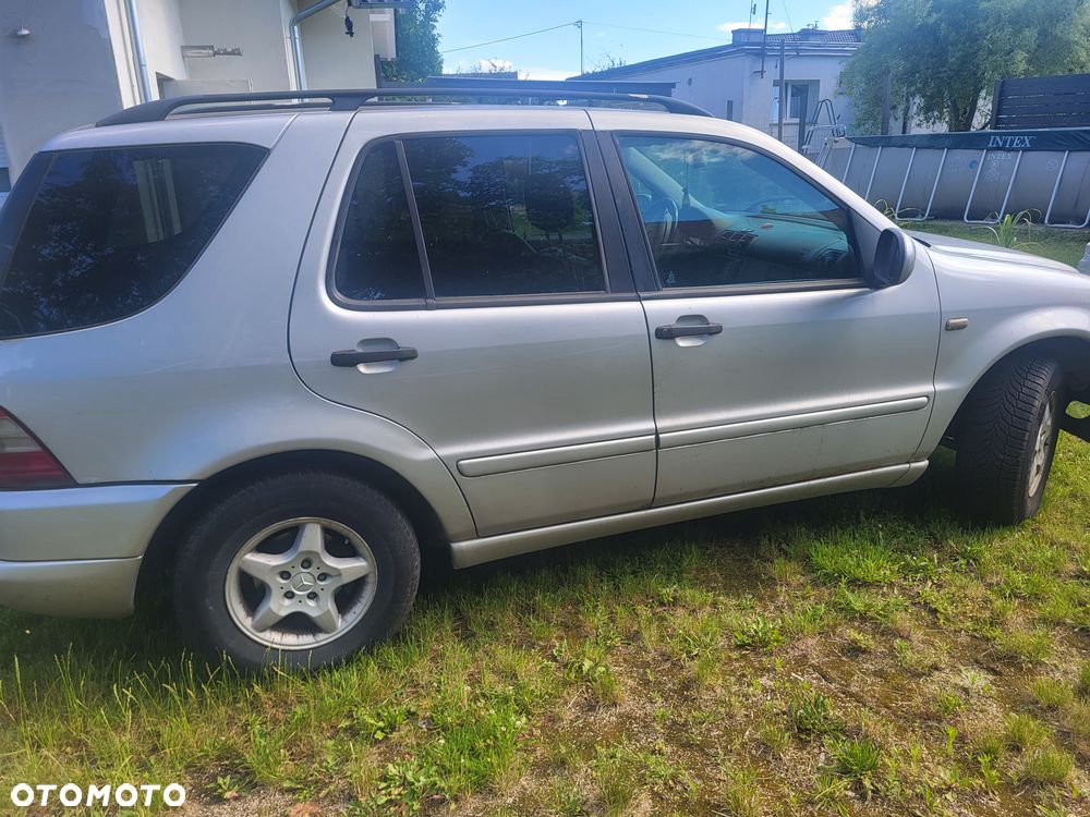 Mercedes-Benz ML - 4
