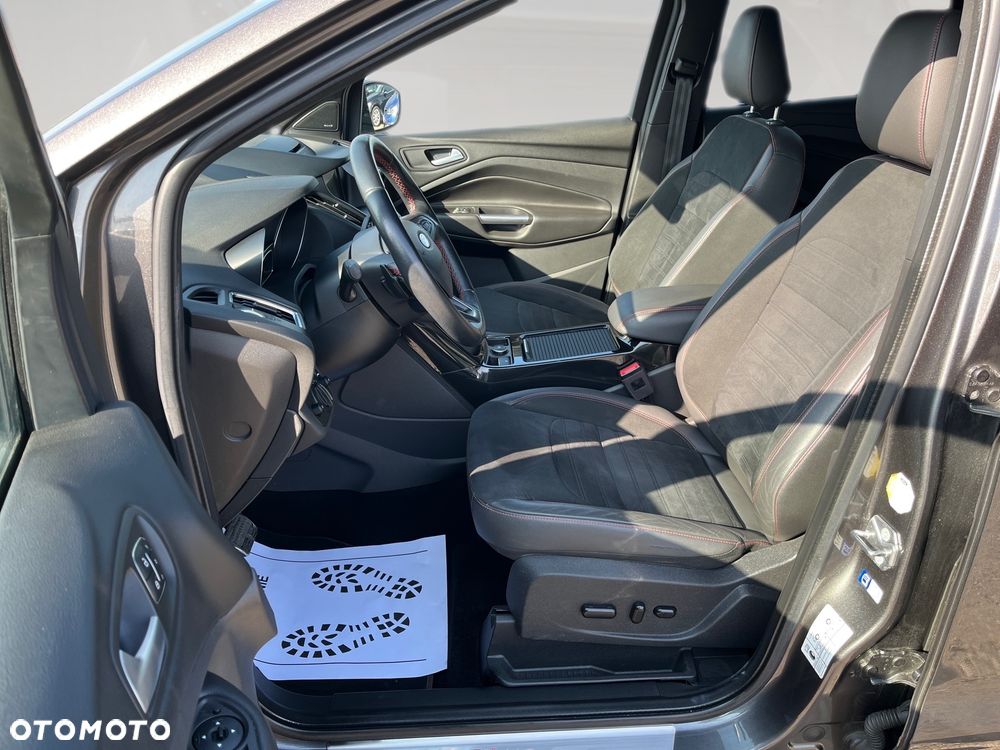Ford Kuga 2.0 EcoBoost 4x4 ST-Line - 7