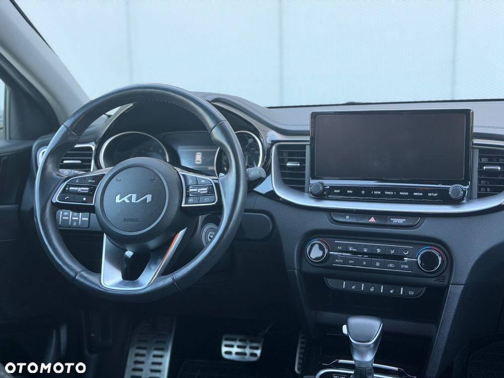 Kia Ceed 1.5 T-GDI L Business Line Plus DCT - 12