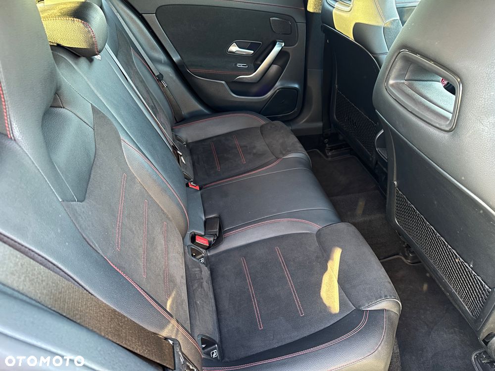 Mercedes-Benz CLA - 6