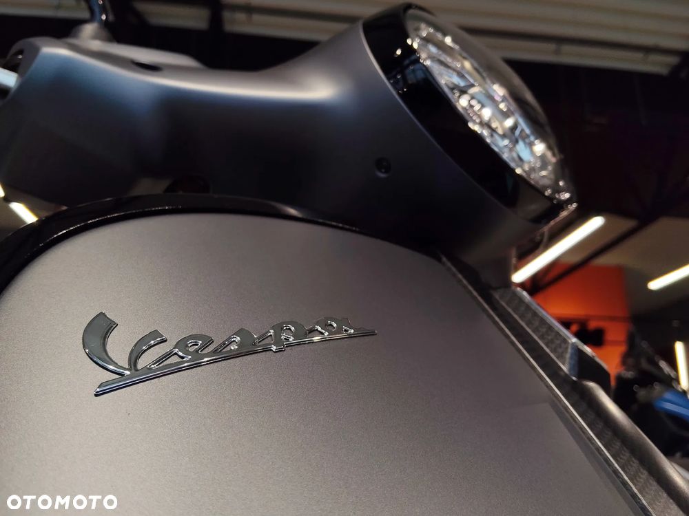 Vespa GTS - 15