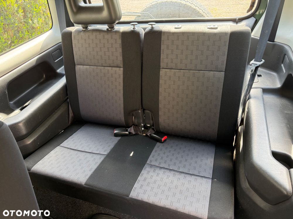 Suzuki Jimny - 8