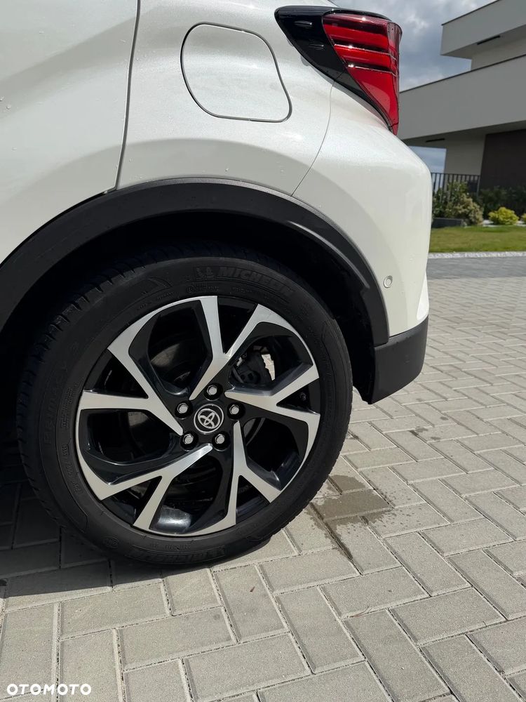 Toyota C-HR - 12