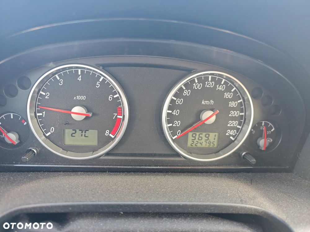 Ford Mondeo 1.8 Trend X - 9