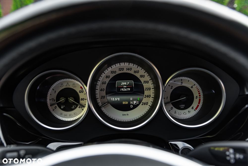 Mercedes-Benz CLS 350 CDI 4Matic 7G-TRONIC - 28