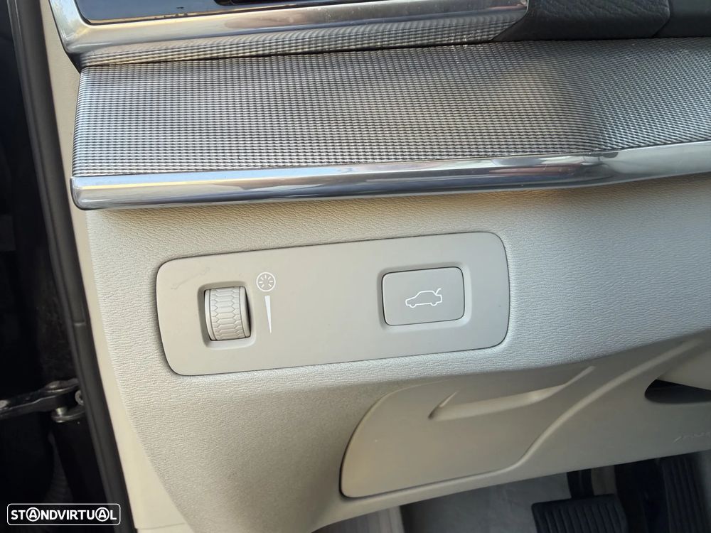 Volvo XC 90 2.0 D4 Inscription - 18