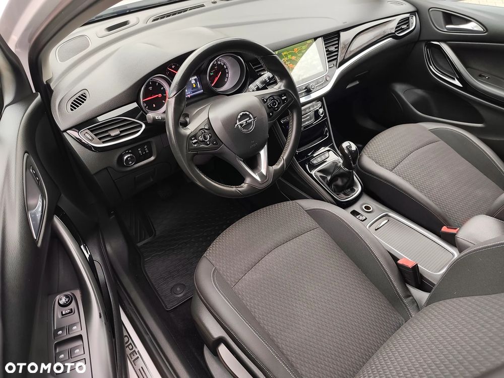 Opel Astra 1.4 Turbo Innovation - 14